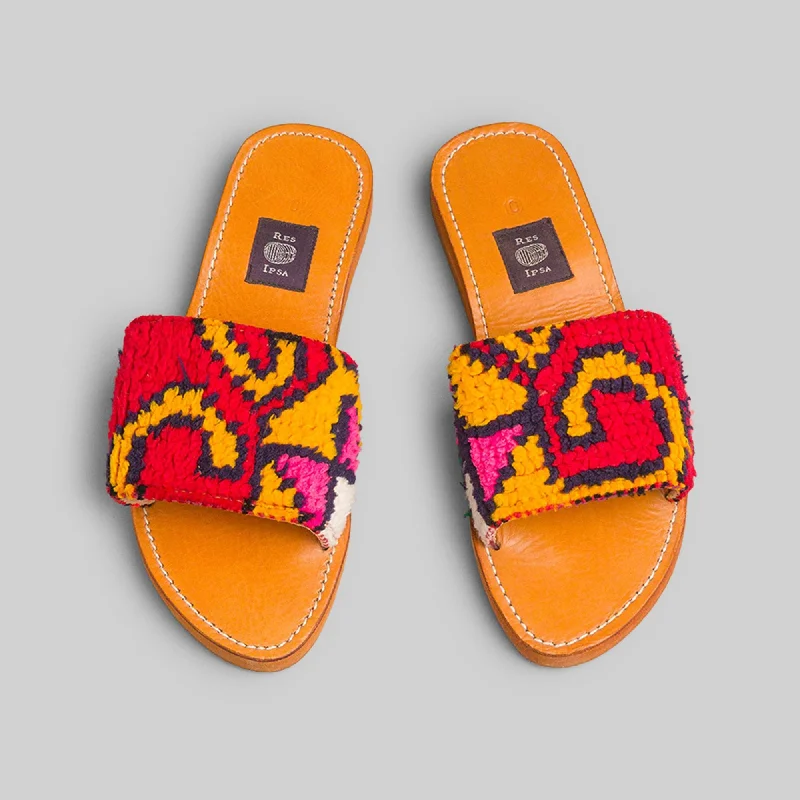 Rug Sandal Size 10